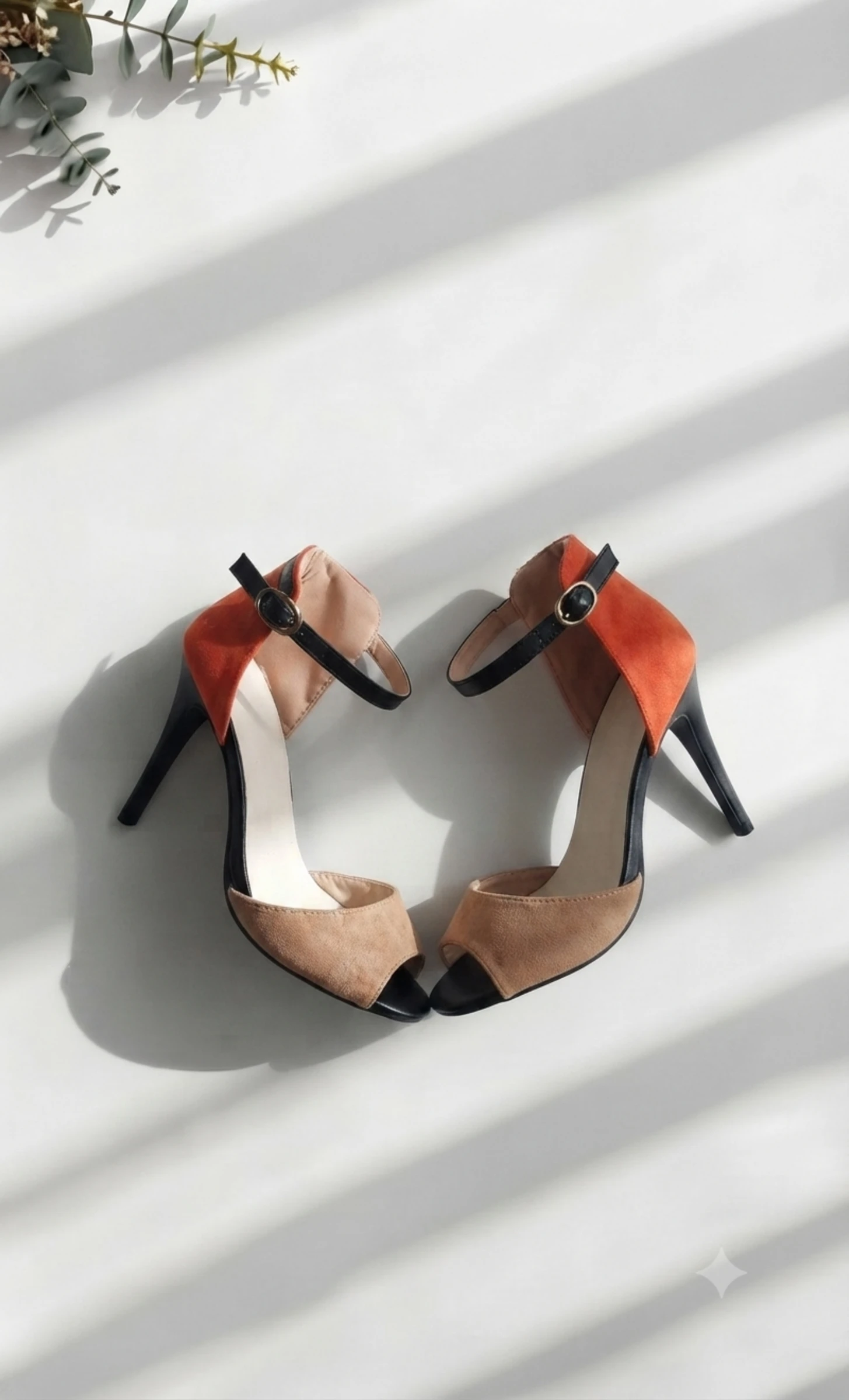 Sandales à talons hauts tricolores Orange, Beige, Noir – Très bon état